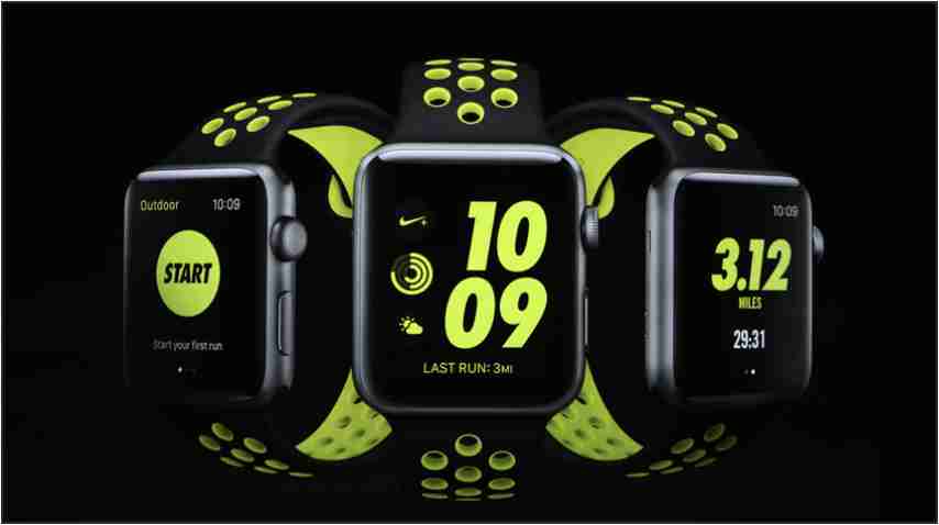 Cardboard Box of Apple Watch Nike Plus Sports Band Editorial Photography -  Image of holding, shopping: 159977502